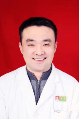 曹原照片.jpg