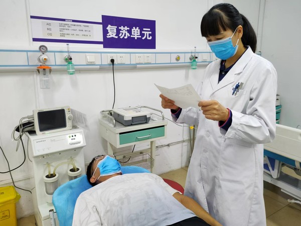 陈侠.jpg
